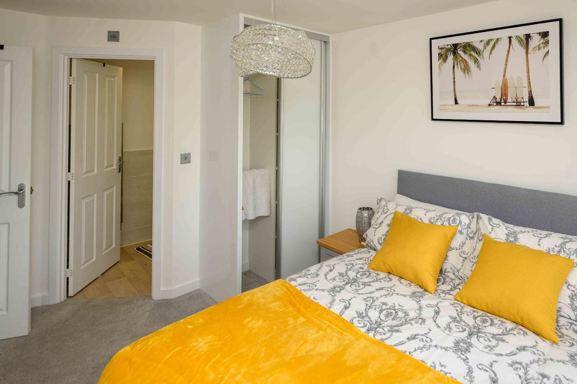 Luxury 5 Bedroom House With Parking Chatham  Exteriör bild