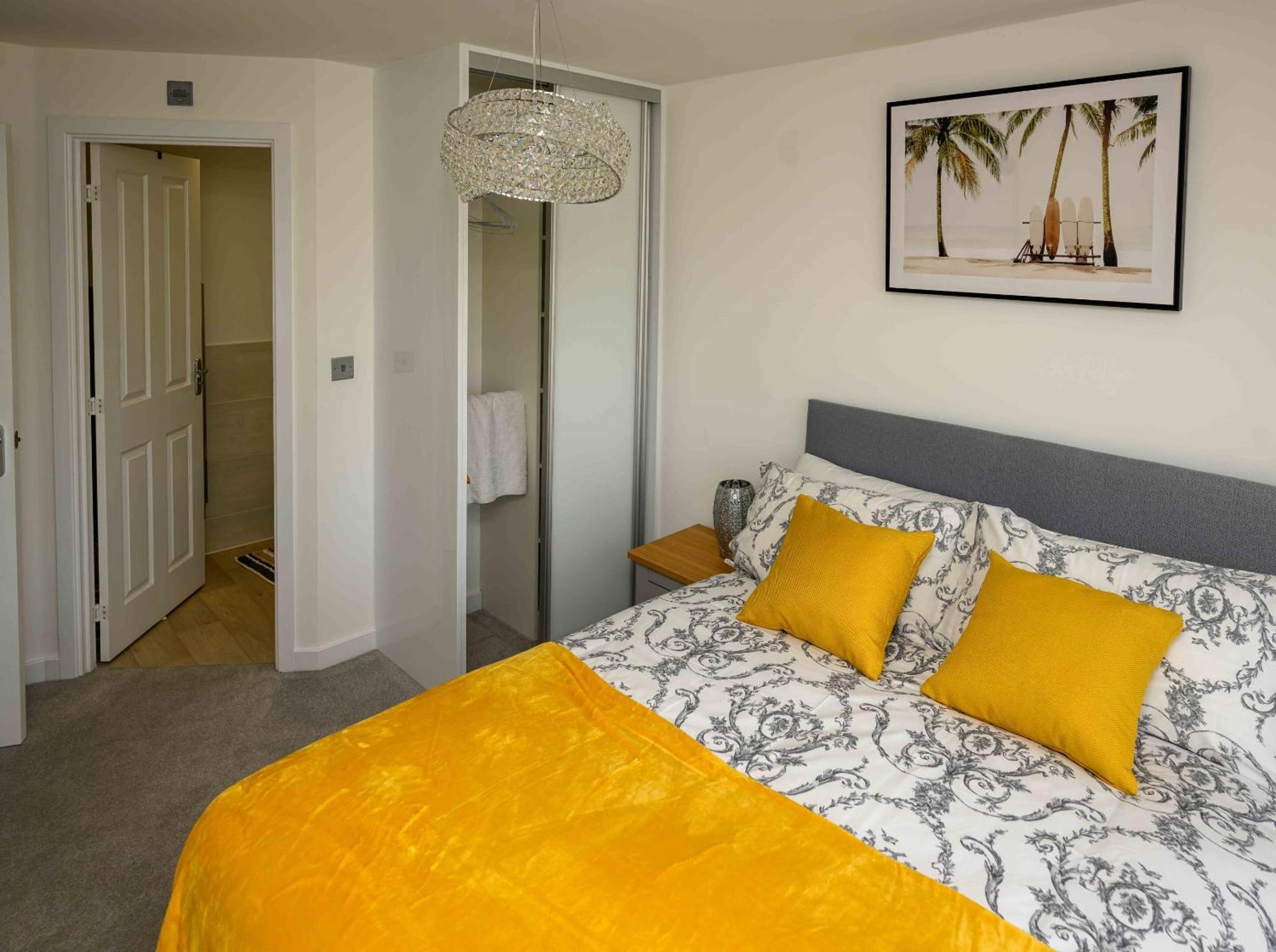 Luxury 5 Bedroom House With Parking Chatham  Exteriör bild